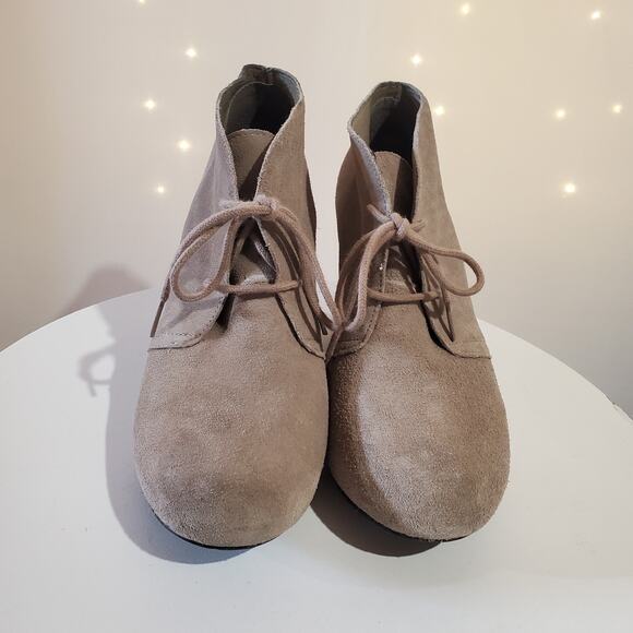 Steve Madden Women's 8M Galaxey Tan Suede Leather Wedge Lace-Up Booties - Picture 2 of 8